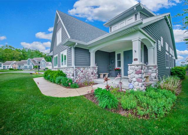 Property at 300 Morning Walk Path, Benton Harbor, MI 49022, 5 beds, 3 baths