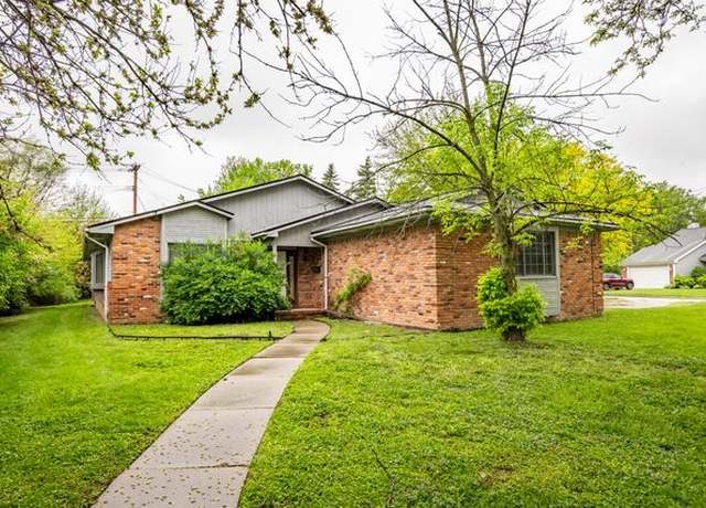 Property at 5620 Kaufman St, Dearborn Heights, MI 48125, 3 beds, 2 baths