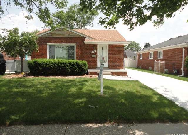 Property at 9341 Laurence Ave, Allen Park, MI 48101, 3 beds, 2 baths