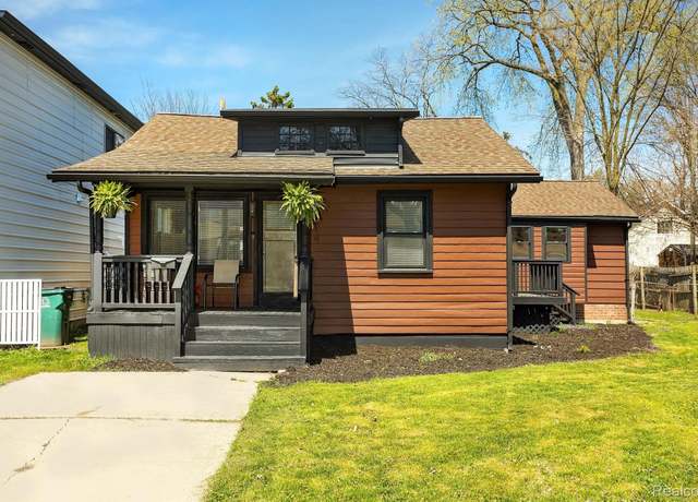 Property at 374 W Madge Ave, Hazel Park, MI 48030, 3 beds, 1 bath