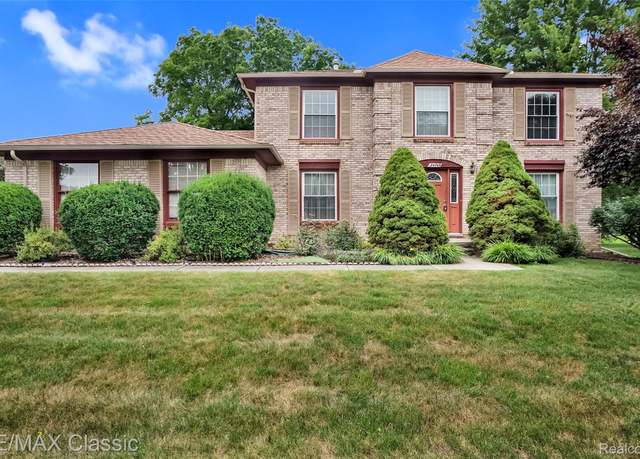 Property at 24745 Sutherland Dr, Novi, MI 48374, 4 beds, 2.5 baths