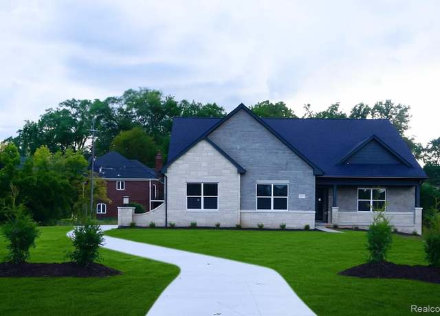 Property at 2198 S Rochester Rd Rd, Rochester Hills, MI 48307, 3 beds, 2.5 baths