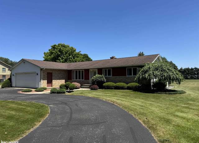 Property at 527 Camelot Ln, Pigeon, MI 48755, 3 beds, 2.5 baths