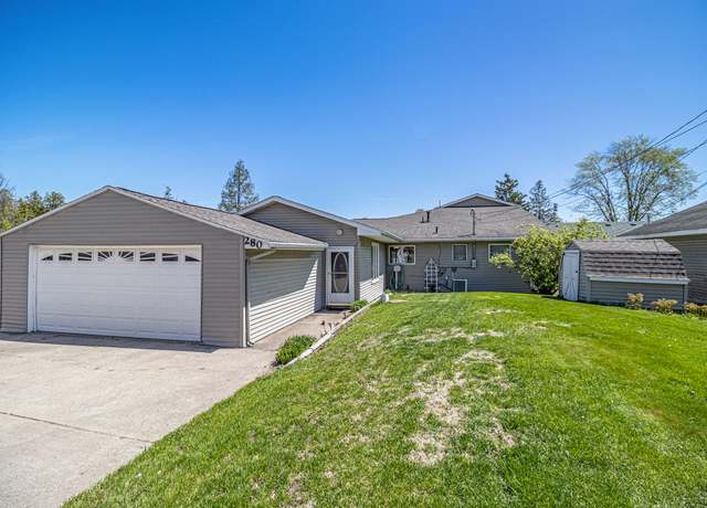 Property at 280 Rasmussen Dr, Trufant, MI 49347, 3 beds, 2 baths