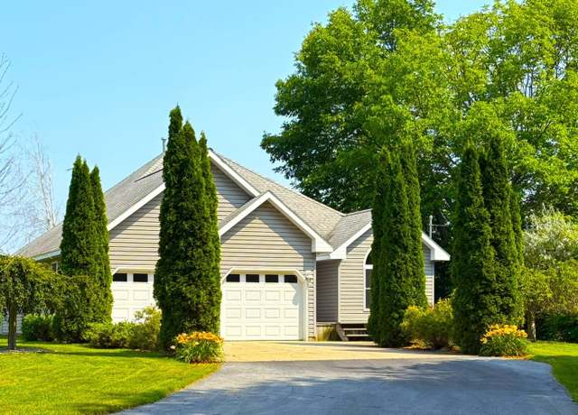 Property at 6101 Herkner Rd, Traverse City, MI 49685, 3 beds, 2 baths