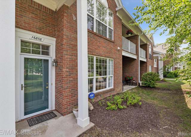 Property at 16808 Dover Dr, Northville, MI 48168, 2 beds, 2 baths