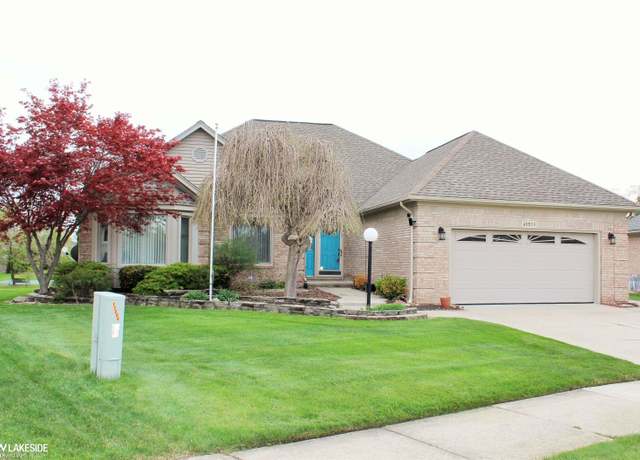 Property at 48509 Penrose Ln, Macomb, MI 48044, 3 beds, 3.5 baths