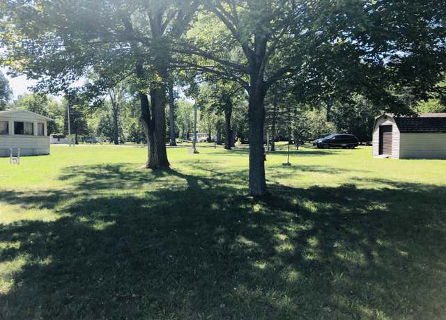 Property at 576 Hi Lo Rd, Gladwin, MI 48624