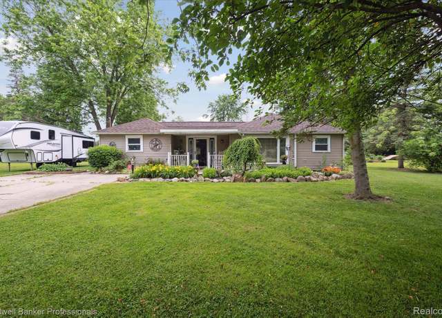 Property at 6479 W Court St, Flint, MI 48532, 3 beds, 1 bath