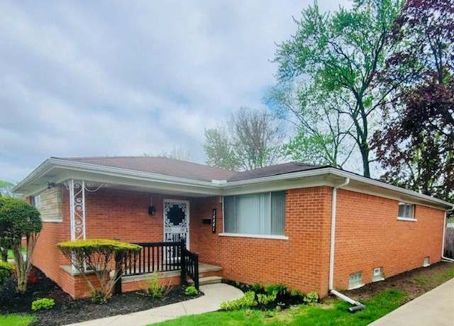 Property at 14441 Elm St, Oak Park, MI 48237, 3 beds, 2 baths