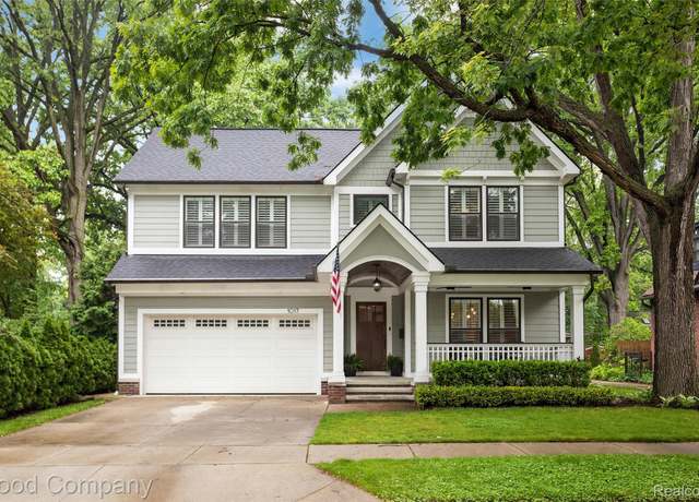 Property at 1017 N Maple Ave, Royal Oak, MI 48067, 3 beds, 3 baths