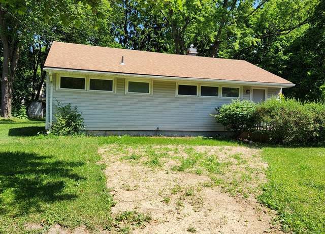 Property at 1653 Ann St, East Lansing, MI 48823, 3 beds, 1 bath