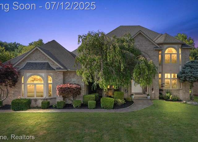 Property at 53641 Buckingham Ln, Shelby Twp, MI 48316, 5 beds, 6 baths