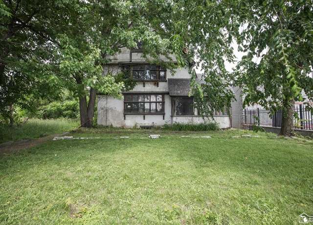 Property at 1989 W Grand Blvd, Detroit, MI 48208, 5 beds, 2 baths