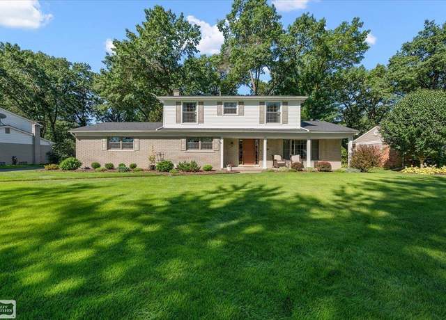 Property at 51741 Churchill Dr, Shelby Charter Township, MI 48316, 4 beds, 2.5 baths
