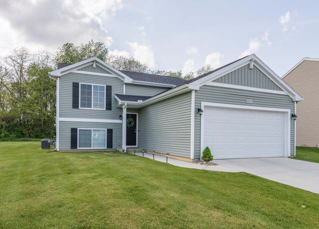 Property at 10386 Schrier Ln, Portage, MI 49024, 3 beds, 2 baths