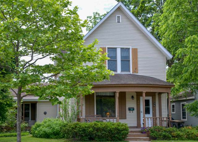Property at 203 Seventh St, Traverse City, MI 49684, 3 beds, 2 baths