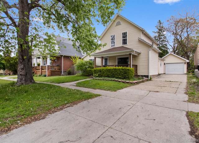 Property at 1914 10th St, Port Huron, MI 48060, 3 beds, 1 bath