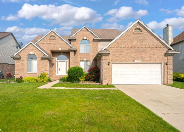 Property at 45259 Yorkshire Dr, Macomb, MI 48044, 4 beds, 2.5 baths