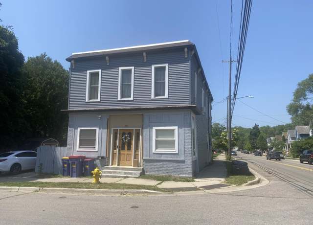 Property at 251 Page St NE, Grand Rapids, MI 49505, 4 beds, 3 baths
