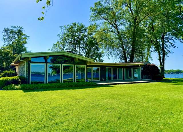 Property at 7206 Beechwood Cir, Watervliet, MI 49098, 3 beds, 3 baths