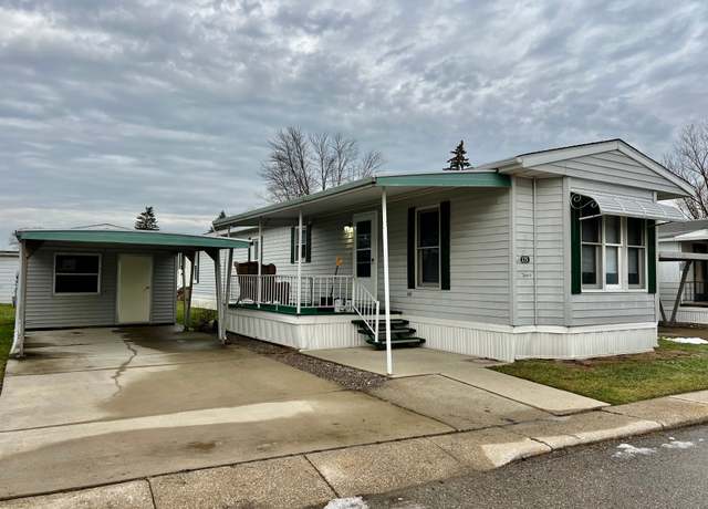 Property at 3333 Ravenswood Rd Lot 175 Rd, Marysville, MI 48040, 2 beds, 1 bath