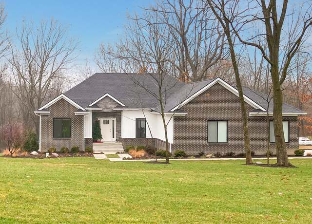 Property at 15620 Pine Ridge Dr, Holly, MI 48462, 3 beds, 2.5 baths