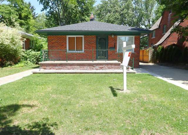 Property at 320 Esplanade St, Mt Clemens, MI 48043, 2 beds, 1.5 baths