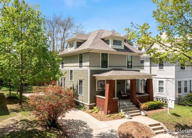 Property at 109 Paddock Ave SE, Grand Rapids, MI 49506, 4 beds, 2 baths