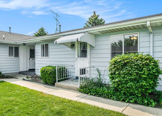 Property at 5932 Leisure South Dr SE, Kentwood, MI 49548, 2 beds, 2 baths