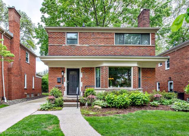 Property at 13317 Victoria Ave, Huntington Woods, MI 48070, 3 beds, 1.5 baths