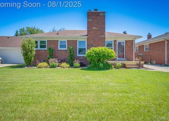Property at 23806 Almond Ave, Eastpointe, MI 48021, 3 beds, 1.5 baths