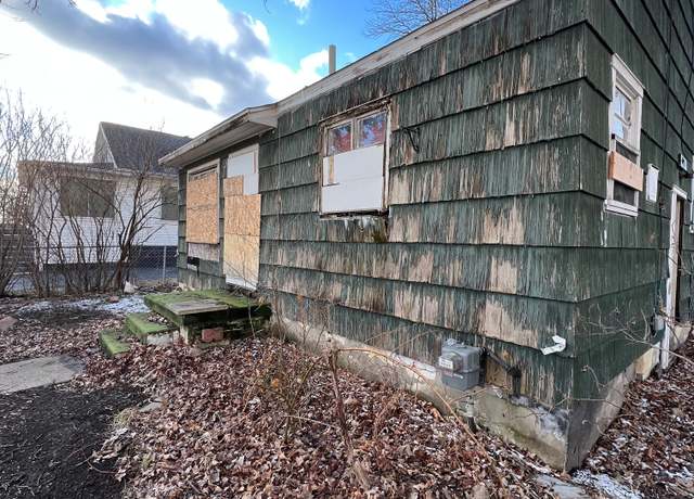 Property at 3402 Brandon St, Flint, MI 48503, 2 beds, 1 bath