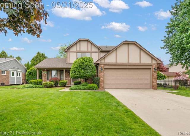Property at 43587 Petrucci Dr, Clinton Township, MI 48038, 3 beds, 2.5 baths