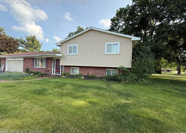 Property at 3417 Ramada Dr, Highland, MI 48356, 3 beds, 2 baths
