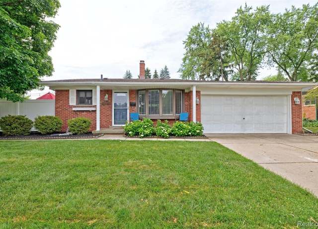 Property at 41429 Greenbriar Ln, Plymouth, MI 48170, 3 beds, 1.5 baths