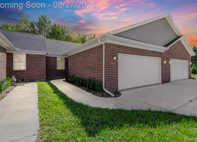Property at 303 Hidden Hbr #2, Marine City, MI 48039, 2 beds, 2 baths