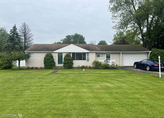 Property at 4182 Lapeer Rd, Burton, MI 48509, 2 beds, 1 bath