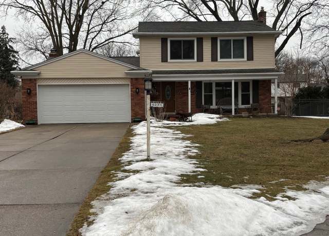 Property at 6271 Sandshores Dr, Troy, MI 48085, 3 beds, 2.5 baths