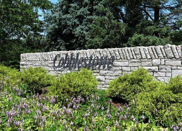 Property at 2402 Canterwood, Highland, MI 48357