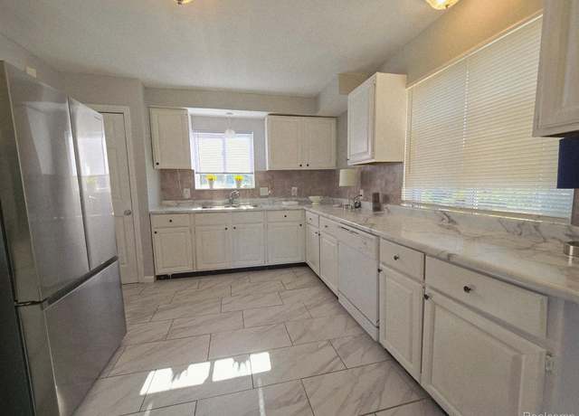 Property at 18453 Woodbine St, Detroit, MI 48219, 3 beds, 1 bath