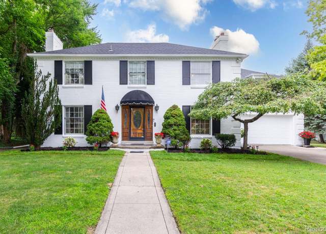 Property at 12770 Veronica St, Southgate, MI 48195, 4 beds, 3 baths