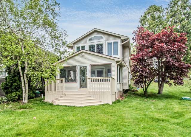 Property at 9047 Gale Rd, White Lake, MI 48386, 3 beds, 2 baths