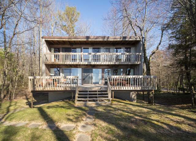 Property at 4450 Fox Farm Rd, Manistee, MI 49660, 3 beds, 2 baths