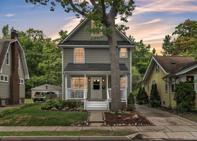 Property at 715 Gardenia Ave, Royal Oak, MI 48067, 4 beds, 3.5 baths