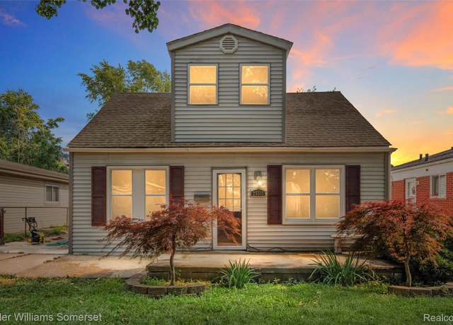 Property at 25511 Pennie St, Dearborn Heights, MI 48125, 4 beds, 1 bath