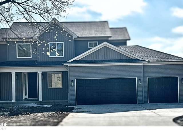 Property at 72160 Van Dyke Ave, Romeo, MI 48065, 4 beds, 2.5 baths