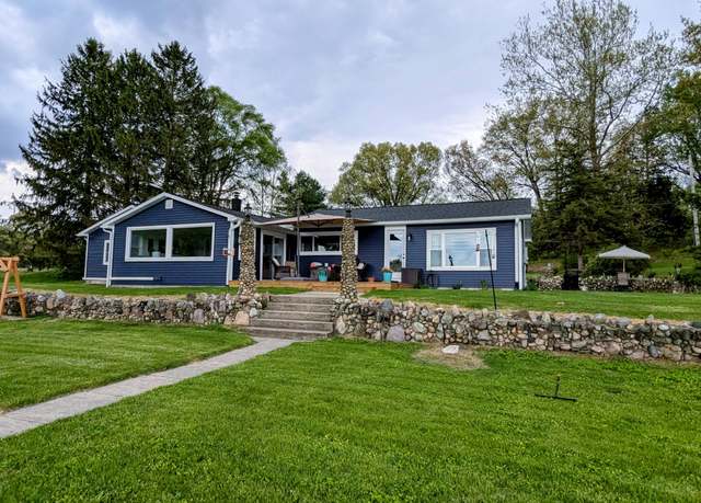 Property at 30994 Us-12, Sturgis, MI 49091, 3 beds, 2 baths