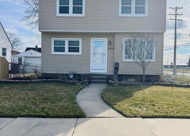 Property at 3937 16th St, Wyandotte, MI 48192, 4 beds, 2 baths