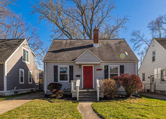 Property at 1484 Chapin Ave, Birmingham, MI 48009, 3 beds, 1.5 baths